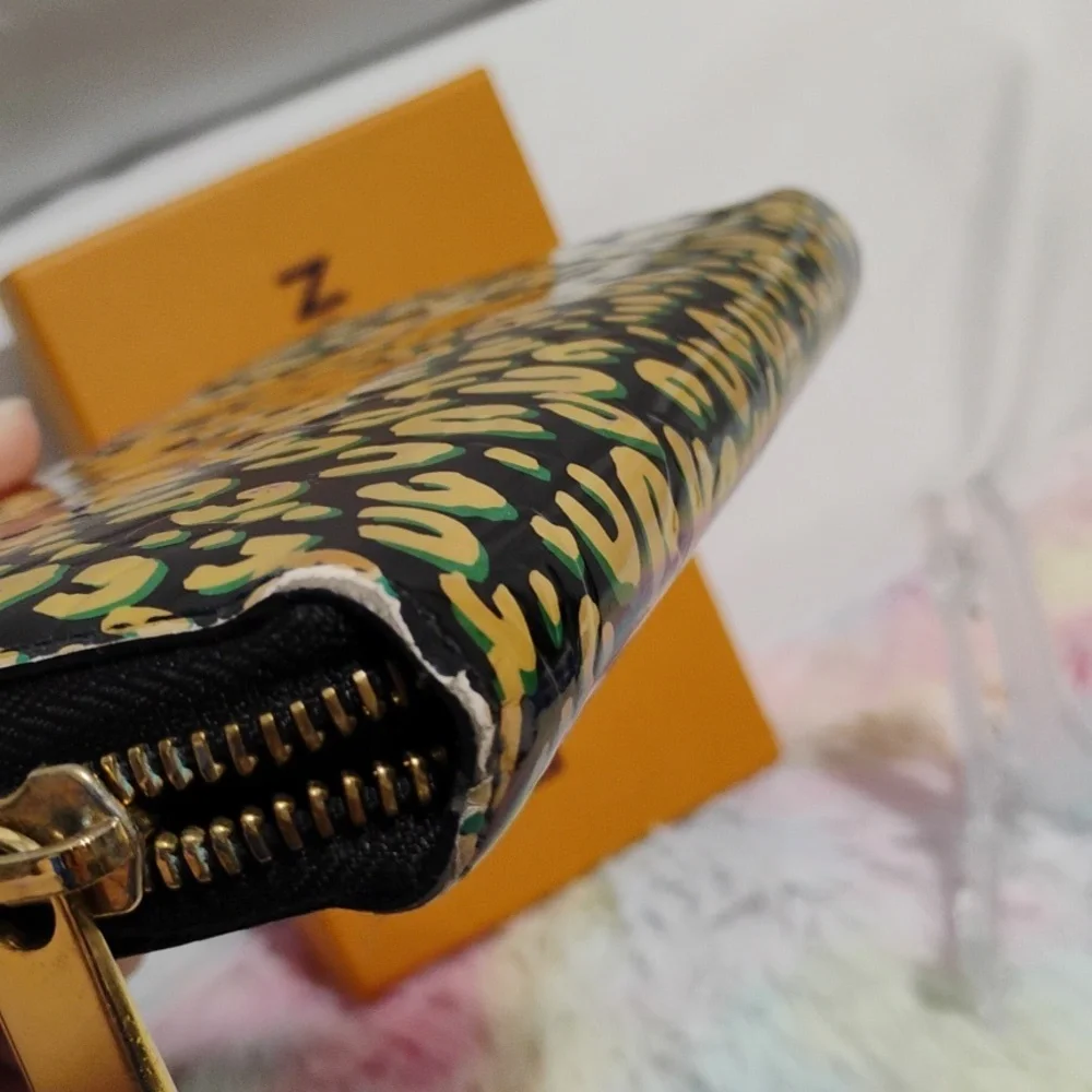 SALE! Authentic Louis Vuitton Vernis Leopard Zip Around Wallet CA0131 - Picture 5 of 16